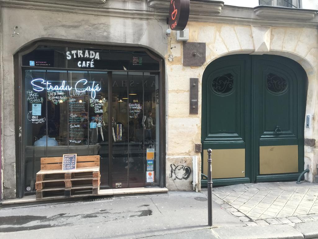 Transparent Marais Paris Luaran gambar